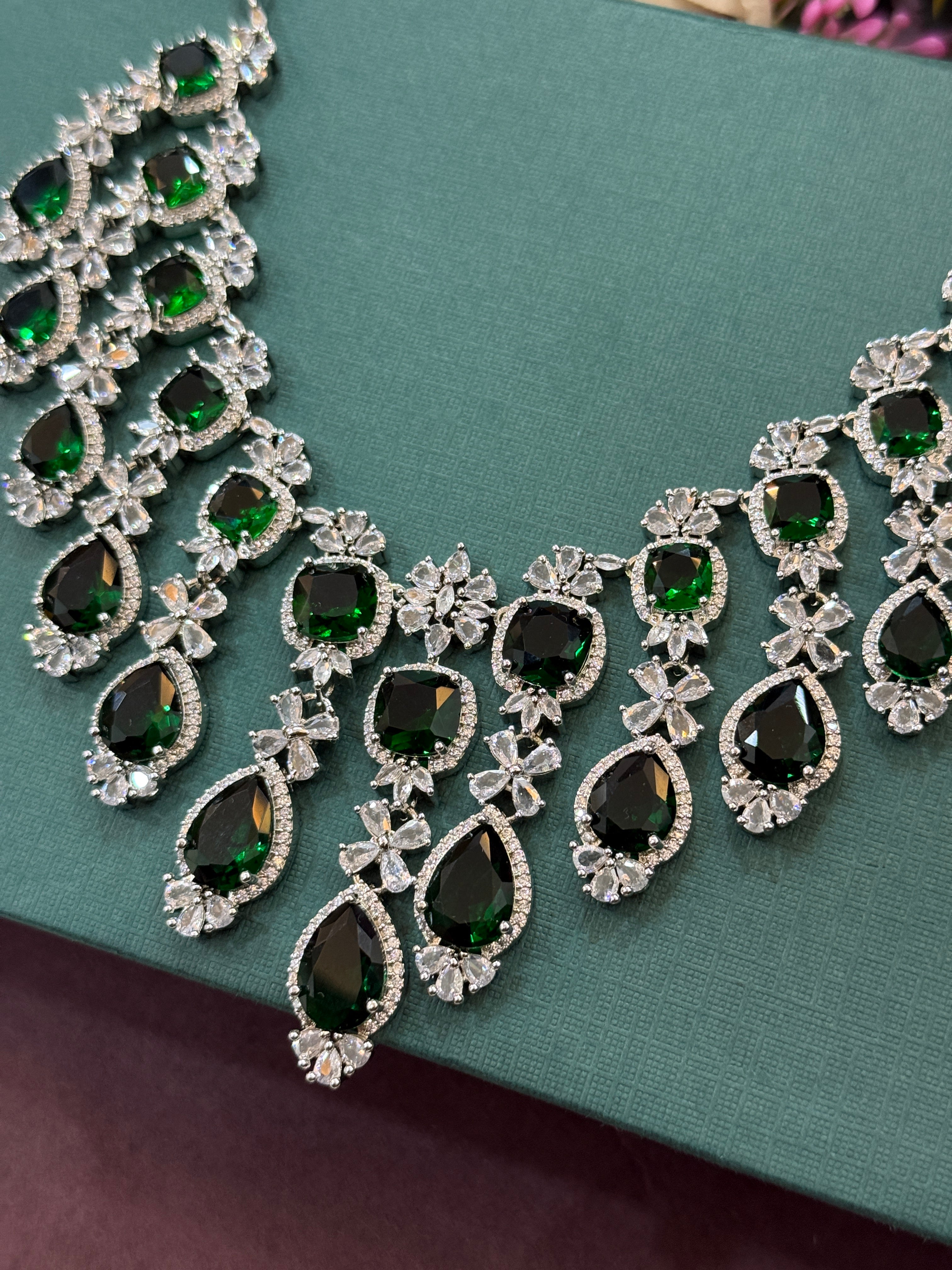 Queen's Charm American Diamond Jewelry